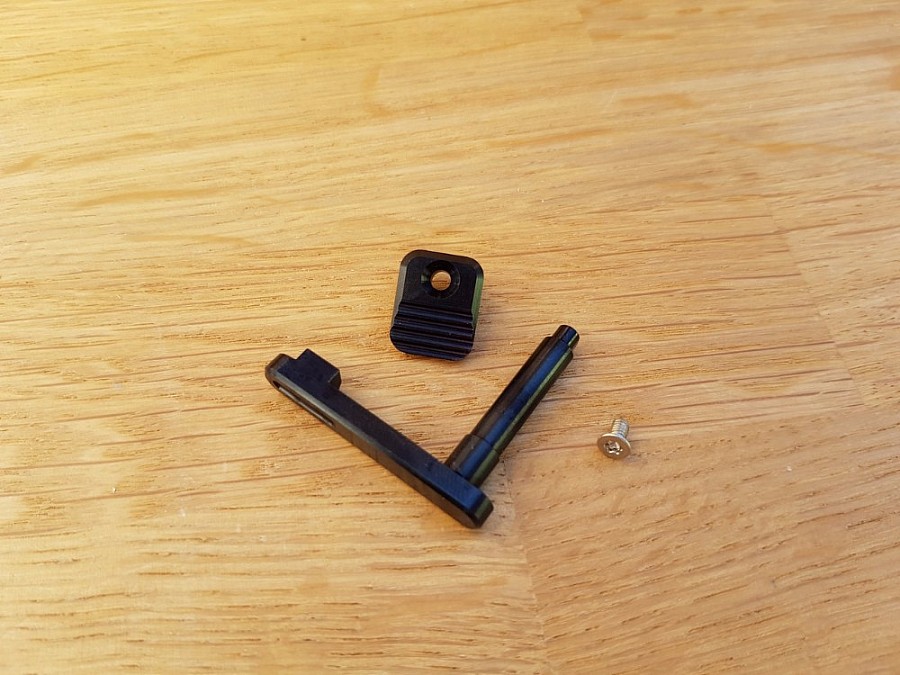 Retro Arms - Mag Catch (BLACK Type A)